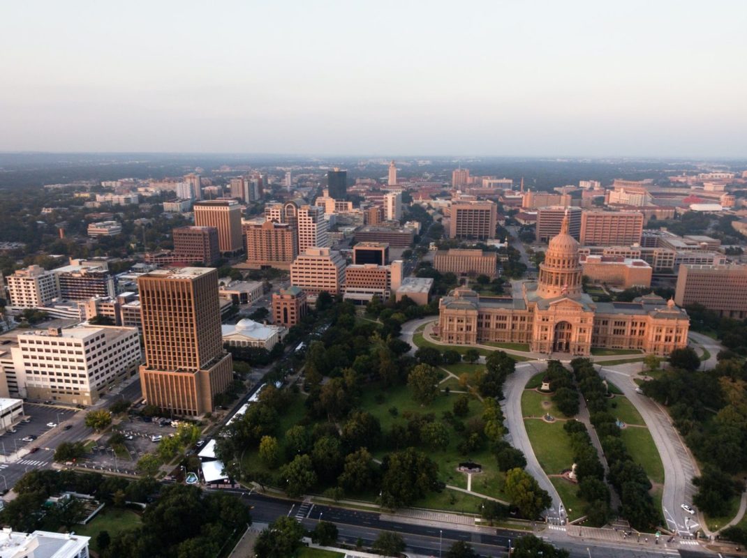 capital-building-austin-texas-government-building-blue-skies-e1625799779986.jpg capital-building-austin-texas-government-building-blue-skies-e1625799779986.jpg